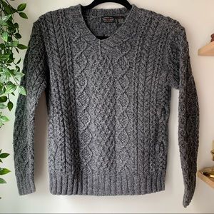Grey American Eagle Cable Knit Sweater - Women’s Small